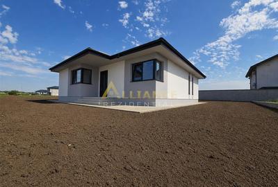 Casa parter- 4 camere- 600m de autobuz- 2km de metrou-pod-beci - 1