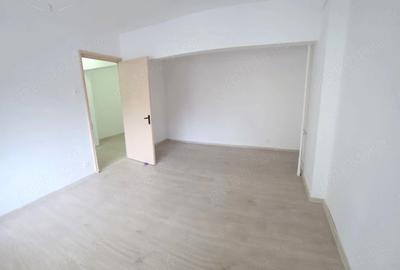 Garsoniera - Bloc Mixt - zona Brancoveanu - 1