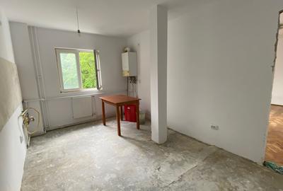 Apartament cu 3 camere Manastur , et 2/4 , zona Piata Flora - 8