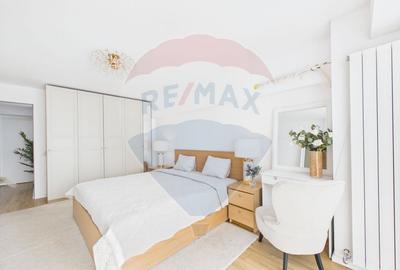 Apartament de vanzare, 3 camere ultra finisat,  Bd. Unirii - 11