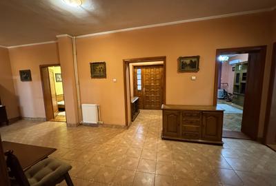 Casa cu teren de 526 mp in zona Lupeni - 18