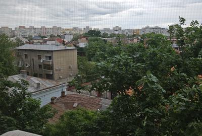 Liceul Iulia Hasdeu, strada Oborul Nou - 5