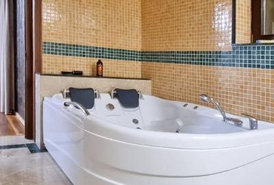 Vilă deosebită în cartier exclusivist la intrarea în Sânpetru - 10