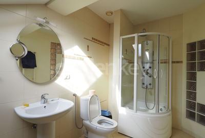Vila cu 9 camere, 5 bai | D+P+1+M | 416mp teren - 24