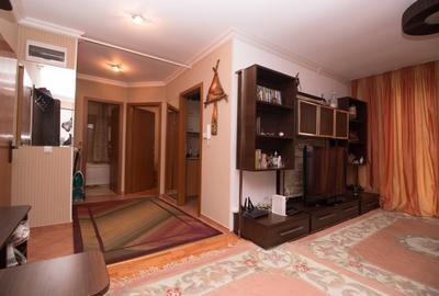 Apartament 2 camere in bloc cu lift etaj 1 - 2