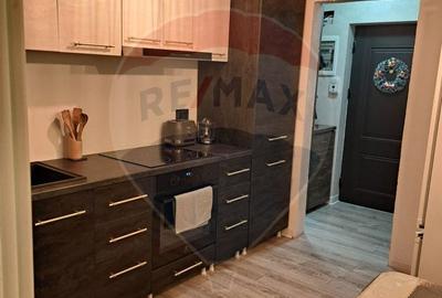 Apartament cu doua camere renovat situat la etajul 2 - 2