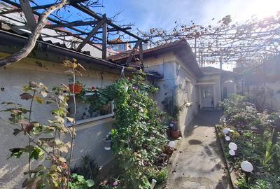 Casa 3 camere - constructie mixta + teren 200 mp (deschidere 8 ml ) - 1