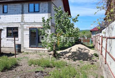 Casă P+1 construită în 2022, 4 camere, panouri solare, teren 375 mp – Băbeni, Vâ - 2