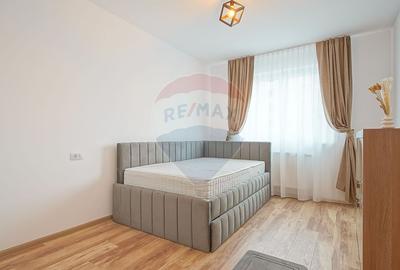 Apartament cu 3 camere, prima închiriere, în zona Tractorul - 13