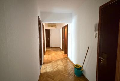 13 Septembrie intersectie cu Panduri , parter, nemobilat, 68mp - 2