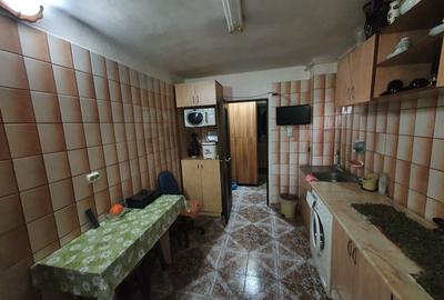 Apartament 3 camere decomandat Vest - Ploiesti - 9