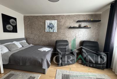 Apartament cu 2 camere semidecomandat, mobilat în Mărăști