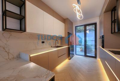 Elegant Three-Level Villa with Private Swimming Pool - 6
