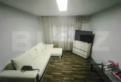 Apartament cu 2 camere semidecomandat, mobilat în Craiovița Nouă