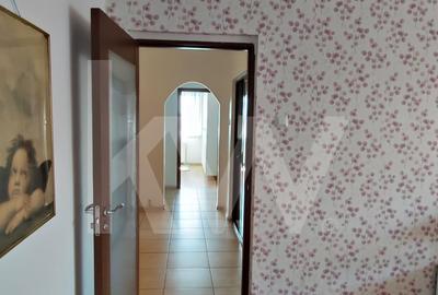 Apartament cu 3 camere de închiriat – Vasile Aaron, mobilat, bloc cu lift - 9