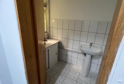 Spatiu comercial | Bd timisoara | STB 2 min | Tramvai 25 | 10 min - 11