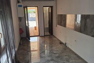 Casă cu 2 camere în Apollo
