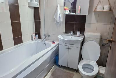 Berceni - Aparatorii Patriei, Garsoniera Semidecomandata 40m2, Primii chiriasi - 9