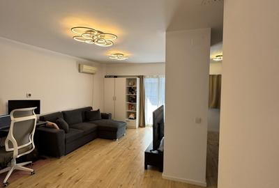 Apartament cu 2 camere semidecomandat, mobilat în Floreasca