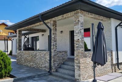 Casa deosebita in Valu lui Traian aproape de soseaua nationala - 1