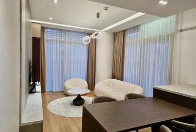 Up Site  | Apartament premium cu 3 camere  | Vedere catre lac |  2975 euro + TVA - 2