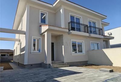 Duplex cu 4 camere în Moșnița Nouă