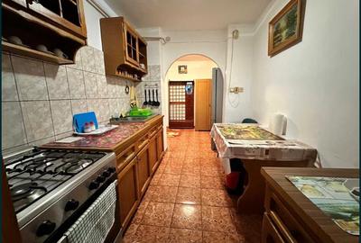 Apartament cu 2 camere decomandat în Canta