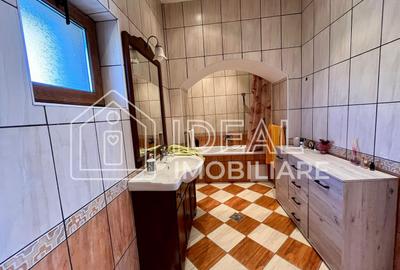 Casă individuală cu 4 camere în Cârțișoara