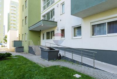 Apartament 3 camere | 75 mp | 2 băi | parcare + boxă | Tractorul - 33