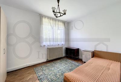 Apartament cu 3 camere decomandat, mobilat în Central