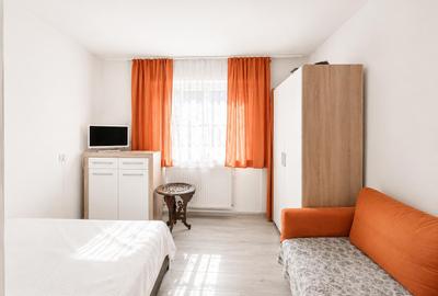 Apartament cu 2 camere de vanzare in Oradea, cartierul Nufarul - 1