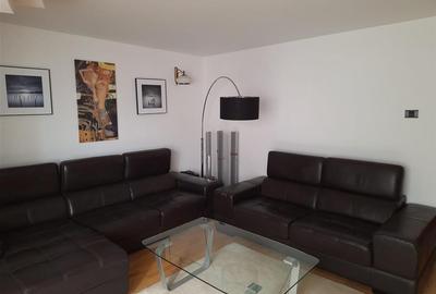 Apartament cu 3 camere decomandat, mobilat în Târgu Cucu