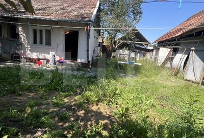 Casă individuală cu 3 camere în Industrială