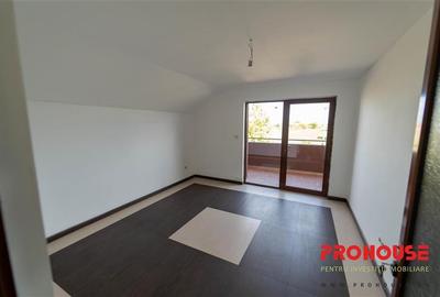 Vila de tip duplex - P+M - Margineni - 12
