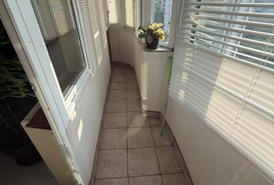 Vanzare apartament 3 camere zona 13 septembrie - 16