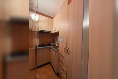 Garsonieră  Zona Victoria, Reșița | Etaj 1 - 7