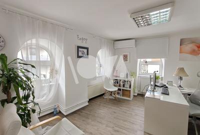Apartament cu 11 camere decomandat în P-ța Sfinții Voievozi