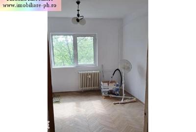 Apartament cu 3 camere semidecomandat în Nord