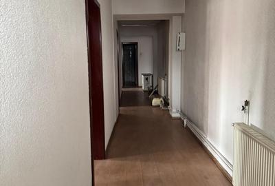 Casă Multifuncțională de Vânzare – 21 Camere, 850 mp - 5