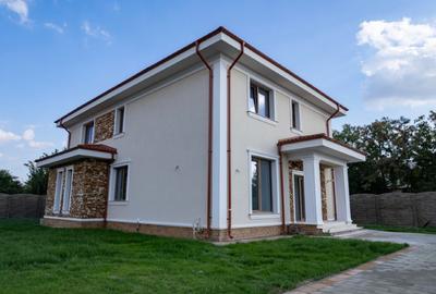 Casă individuală cu 7 camere în Mogoșoaia