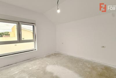 Duplex despartit, de vanzare 4 camere - curent trifazic - Mosnita Veche - 10