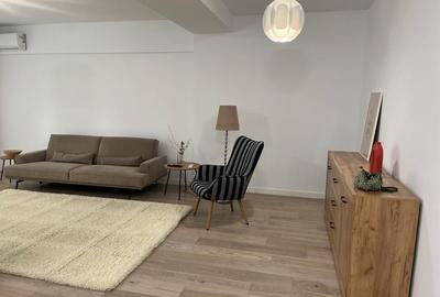 Apartament cu 2 camere decomandat, mobilat în Victoriei