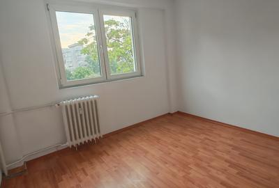 Titulescu 4 camere pregatit pentru vanzare - 2