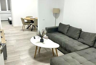 Apartament cu 3 camere decomandat, mobilat în Calea Victoriei