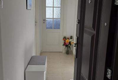 Apartament cu 2 camere decomandat, mobilat în Banu Manta