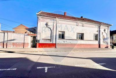 De vânzare casă cu 4 camere, Ultracentral, str Mihai Eminescu - 19