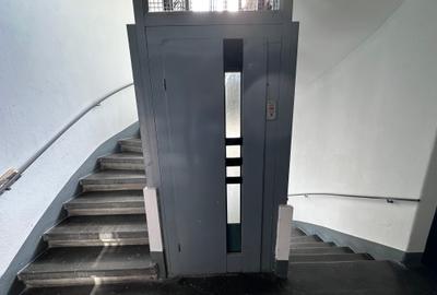 Apartament 3 camere în Română.Nu are risc sau urgență. - 4