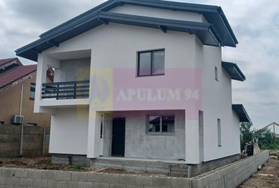 Săbăreni, casă p+1E+m, 5 camere, 3 bai, terasă acoperită, CT - 2