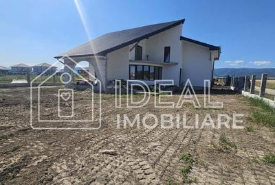 Casa Individuala Moderna cu 5 camere si 668 mpu curte, in Cristian - 3