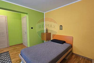 Casă / Vilă de lux cu 8 camere de vânzare in Obcini, Suceava - 41